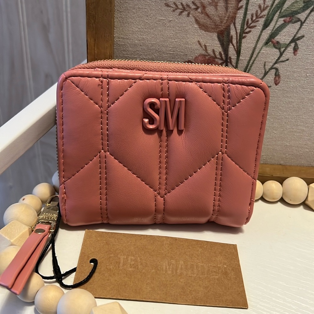 NWT Steve Madden Blush Pink Quilted wallet